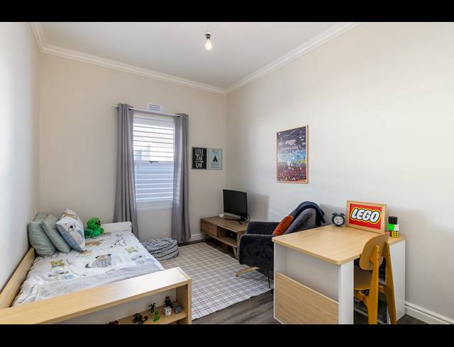 3 BEDROOM FREESTANDING FOR SALE IN SUNNINGDALE